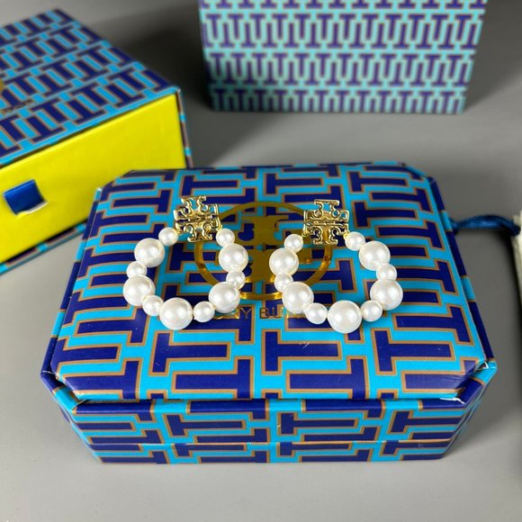 TORY BURCH Pearl Earrings - Picture 4 of 6